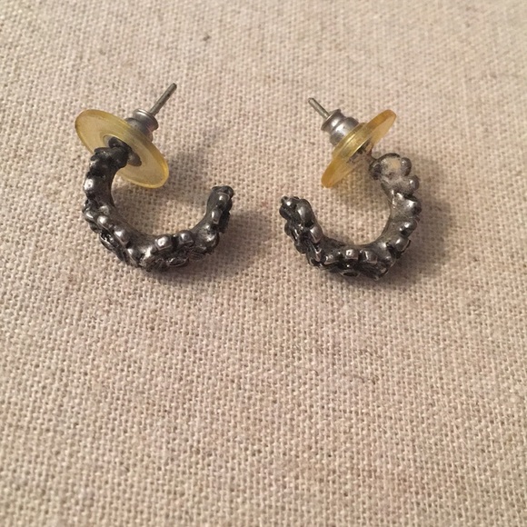 Hoop earring bundle - Picture 4 of 4